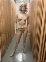 Schaufensterpuppe Dame