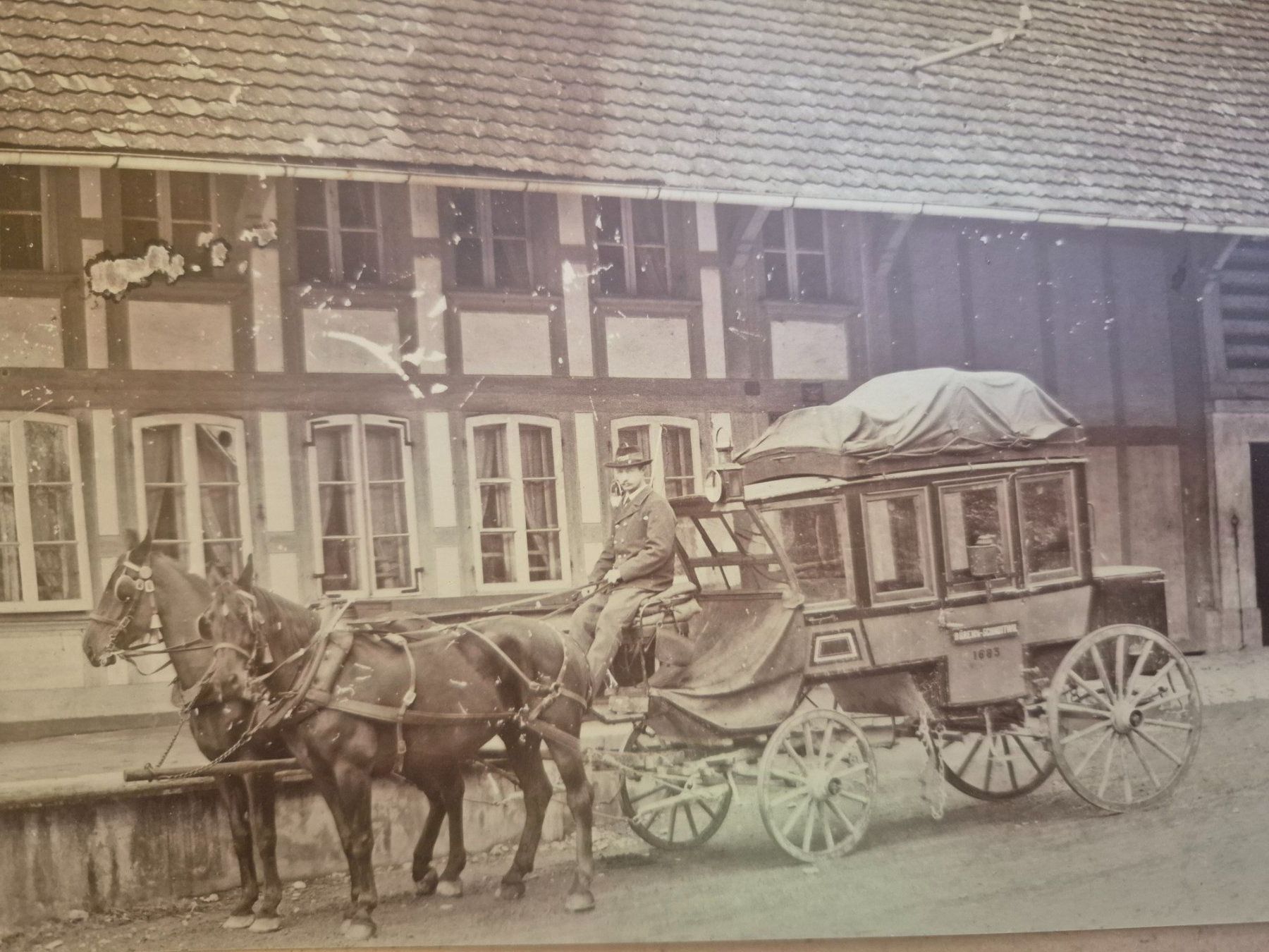 Poster & Bilder: Alte Schweiz Postkutsche mit 2 Pferden, 1900er – Gebraucht aus Langendorf von zvonu161 3