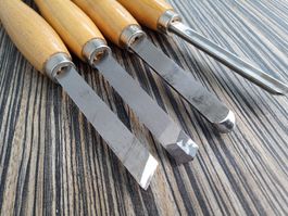 4x lange Stechbeitel / Schnitzwerkzeug
