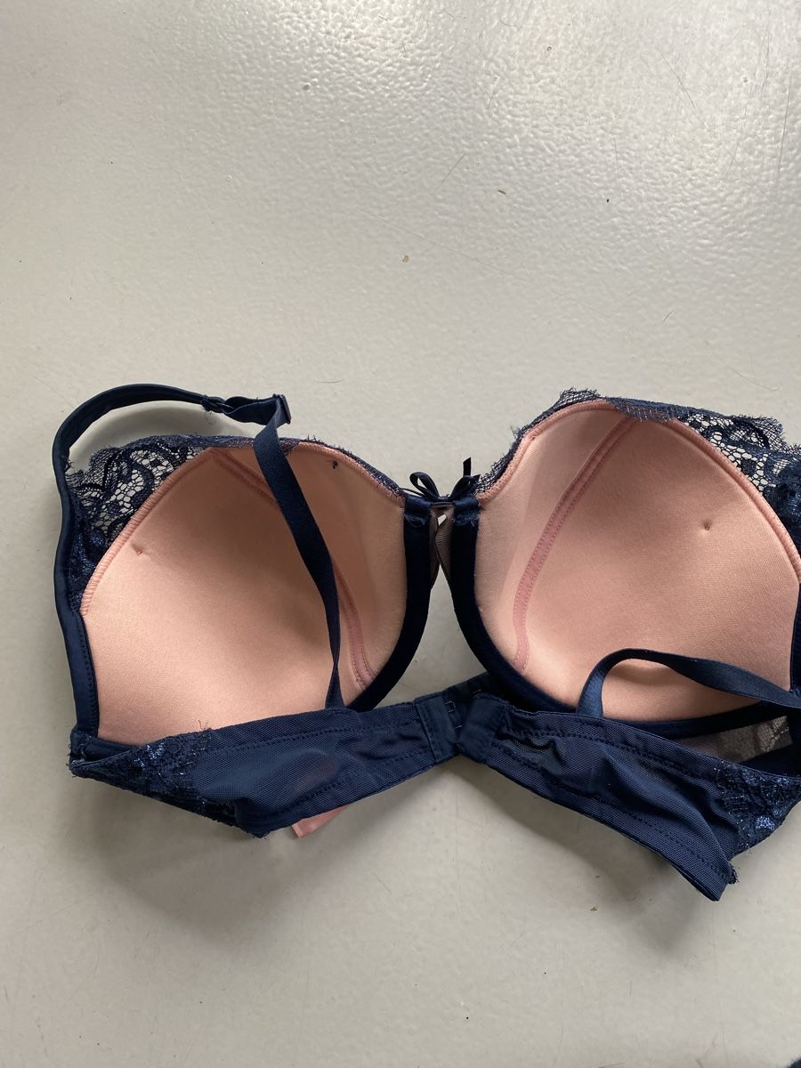 Hunkemöller Altra biancheria intima: Spitzen BH Hunkemöller – Usato da Basel venduto da riesther 1