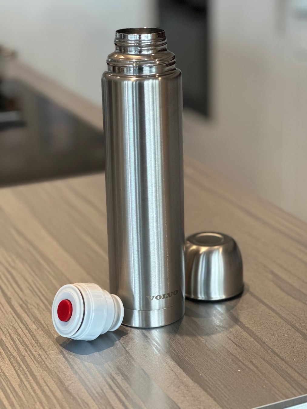 Gourdes & Thermos: Neue "VOLVO" Thermosflasche – Neuf avec emballage d'origine à Untersiggenthal par Laterne62