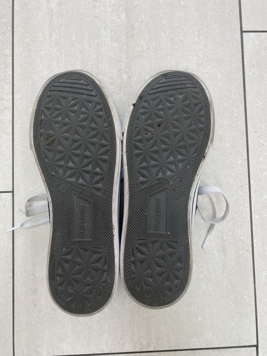 Scarpe da uomo: Sneaker Gr. 39 – Usato da Wädenswil venduto da JJ15 1