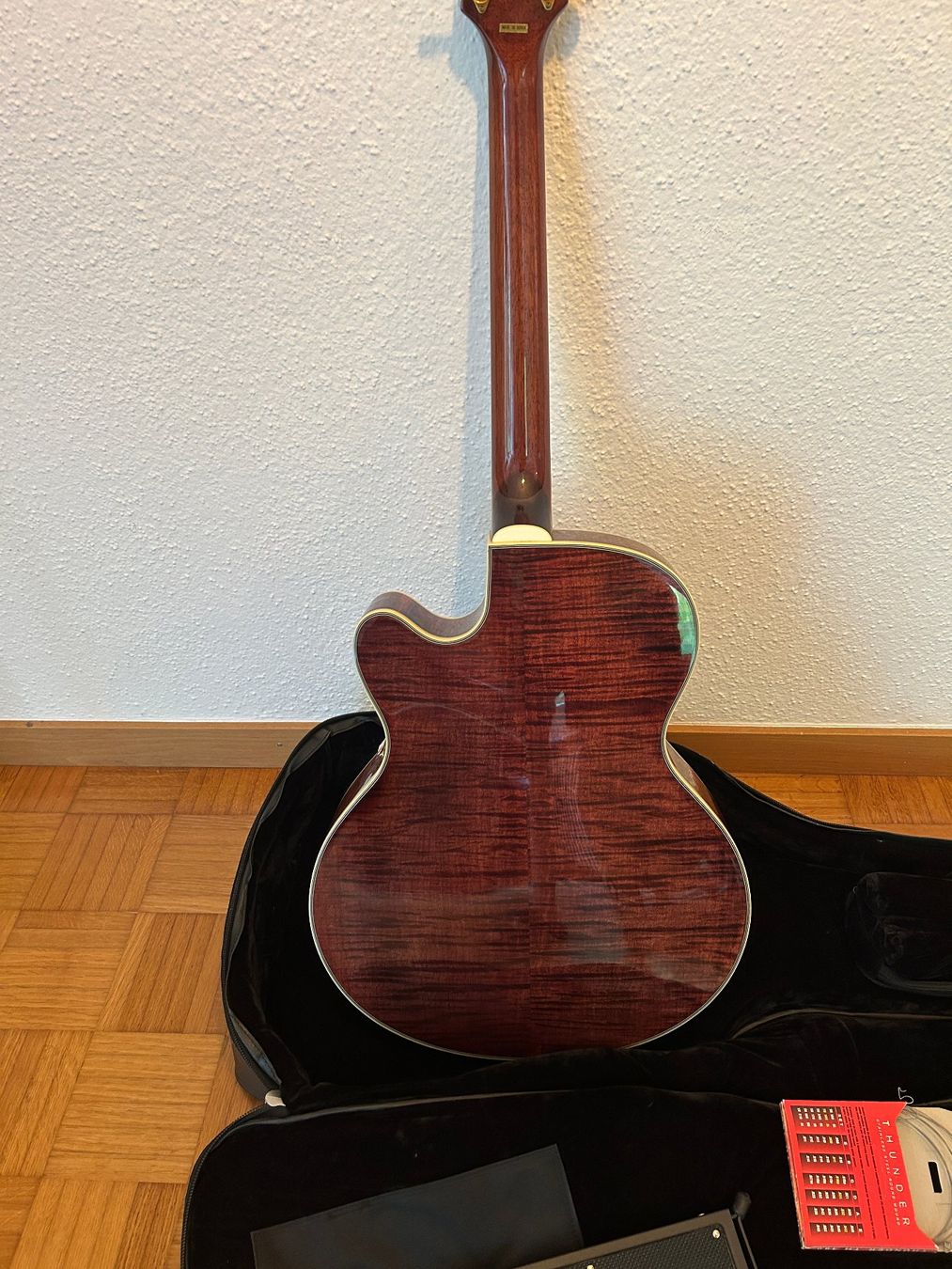 Musikinstrumente: Dean STY DLX VS - E-Gitarre inkl. Rockbag – Gebraucht aus Aarau von Maclovio 2