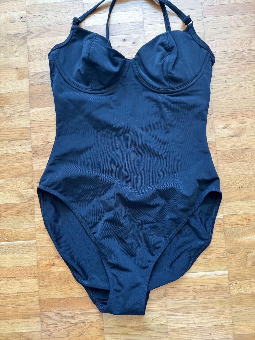 Badekleider & Bikinis: Schwarzer Badeanzug in Grösse 38. – Neu (gemäss Beschreibung) aus Adliswil von Majeska