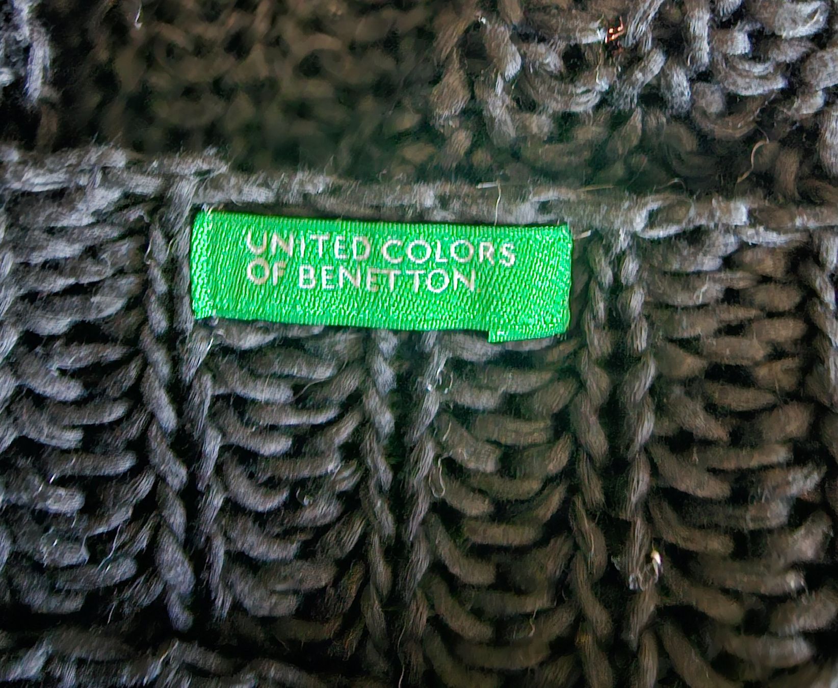 Benetton Maglioni & Felpe: leichter Strick Pullover Benetton Schwarz ca. Gr. S – Usato da Füllinsdorf venduto da Sunnebliemli7 2