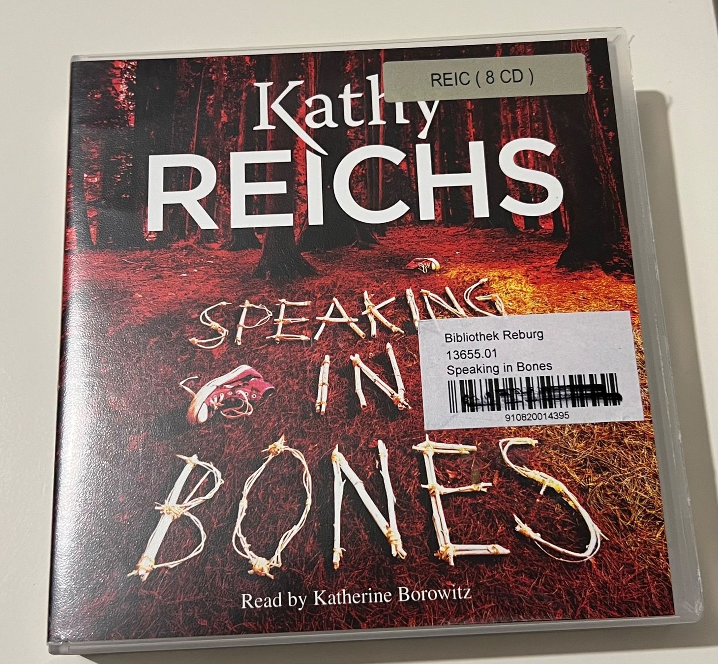 Audiolibri: Kathy Reichs - Speaking in Bones (8 CD) – Usato da Altstätten SG venduto da sheamus