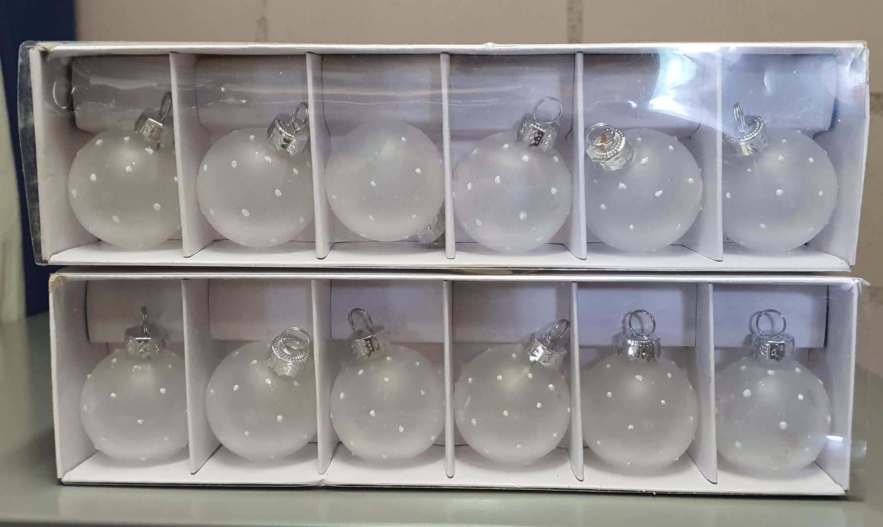 Supporti a parete: 12 Glas-Kugel Tischkartenhalter Set matt – Nuovo e nell'imballaggio originale da Riedholz venduto da Suroman 2