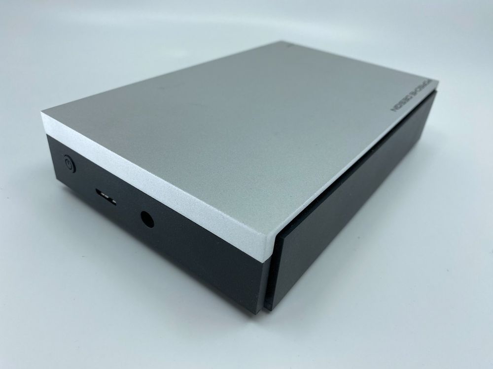Lacie Dischi rigidi: LaCie Porsche Design Desktop Drive 8 TB - P9233 USB3 – Usato da Langwiesen venduto da Restposten-24 7