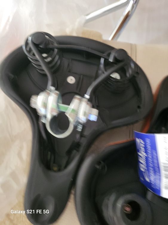 Pezzi di ricambio: 4 velo sattel top preis ! – Nuovo (secondo la descrizione) da Duggingen venduto da tamola67 5