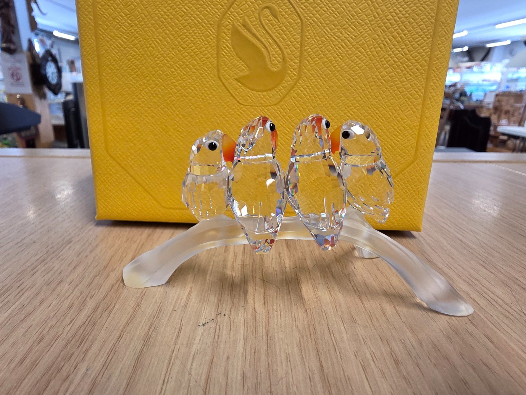 Swarovski Statuette: Swarovski Figur Lovebirds inkl.- Box – Usato da Chur venduto da FeschtlandBrockiChur 3