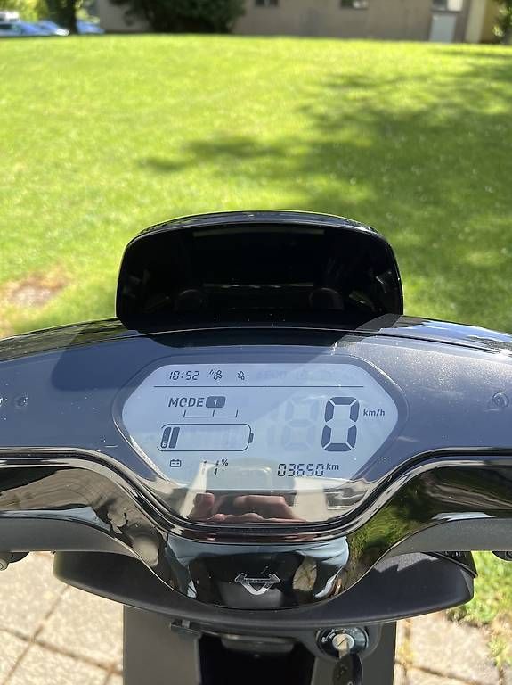 Voiturettes électriques: NIU M+ Lite – D'occasion à Effretikon par flozim. 4