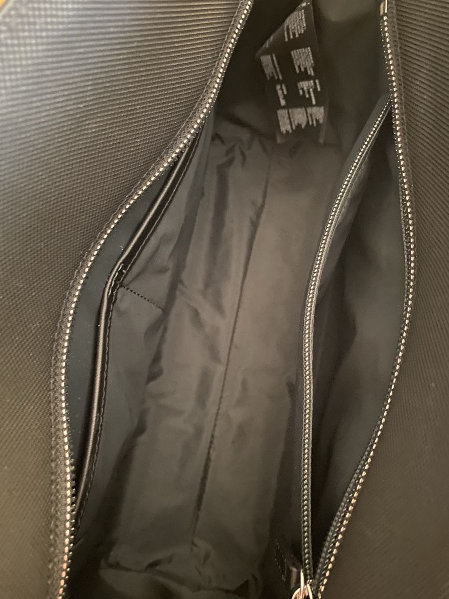 Lacoste Sacs femmes: Lacoste Tasche schwarz – D'occasion à Horw par bijou1986 5