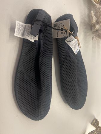 Badeschuhe / Aquaschuhe, Grösse 40/41, Neu mit Etikett!