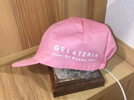 Gelateria di Berna Cap pink