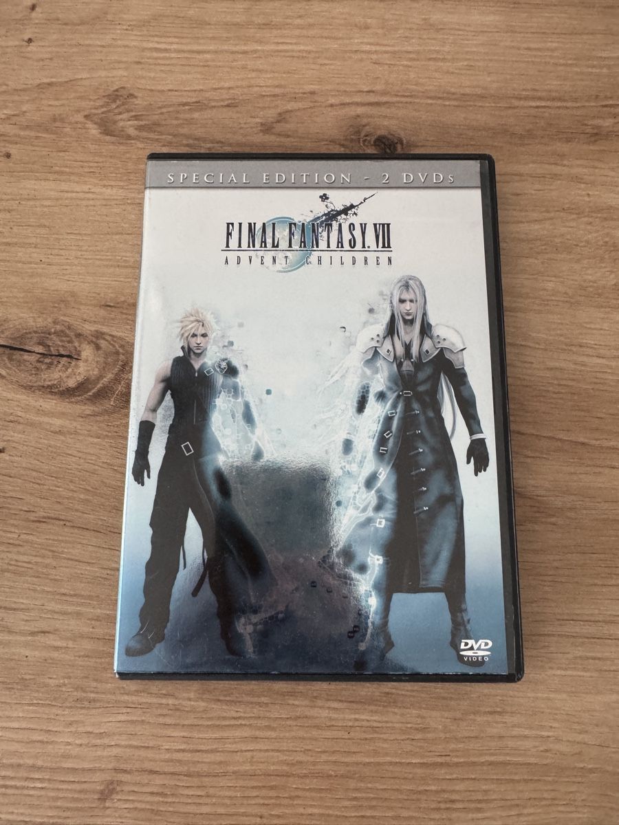Tutti i DVDs: Final Fantasy VII Special Edition 2 DVDs – Usato da Biberist venduto da etesummer