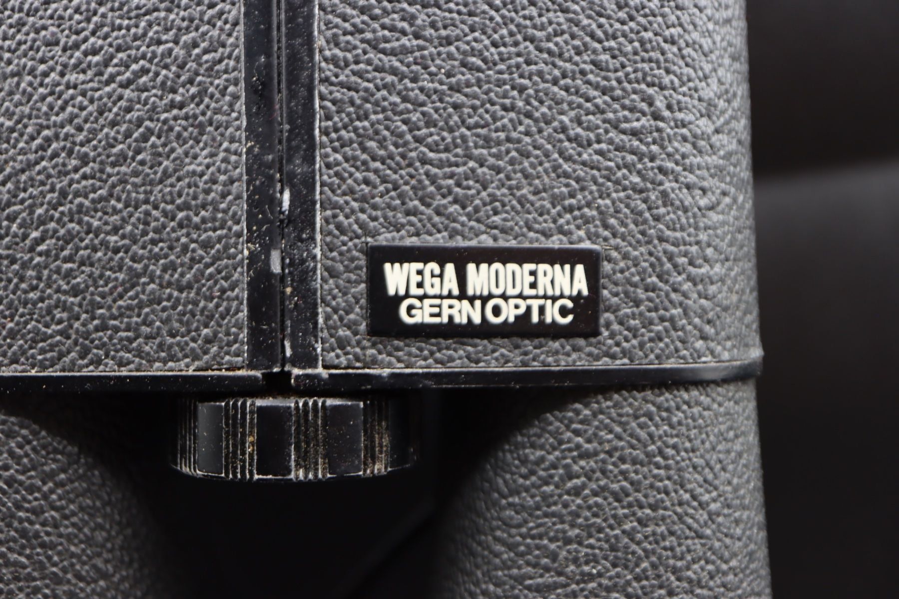 Wega Binocoli: WEGA MODERNA - Wide Angel 10x40 – Usato da Bern venduto da Yunkom 6