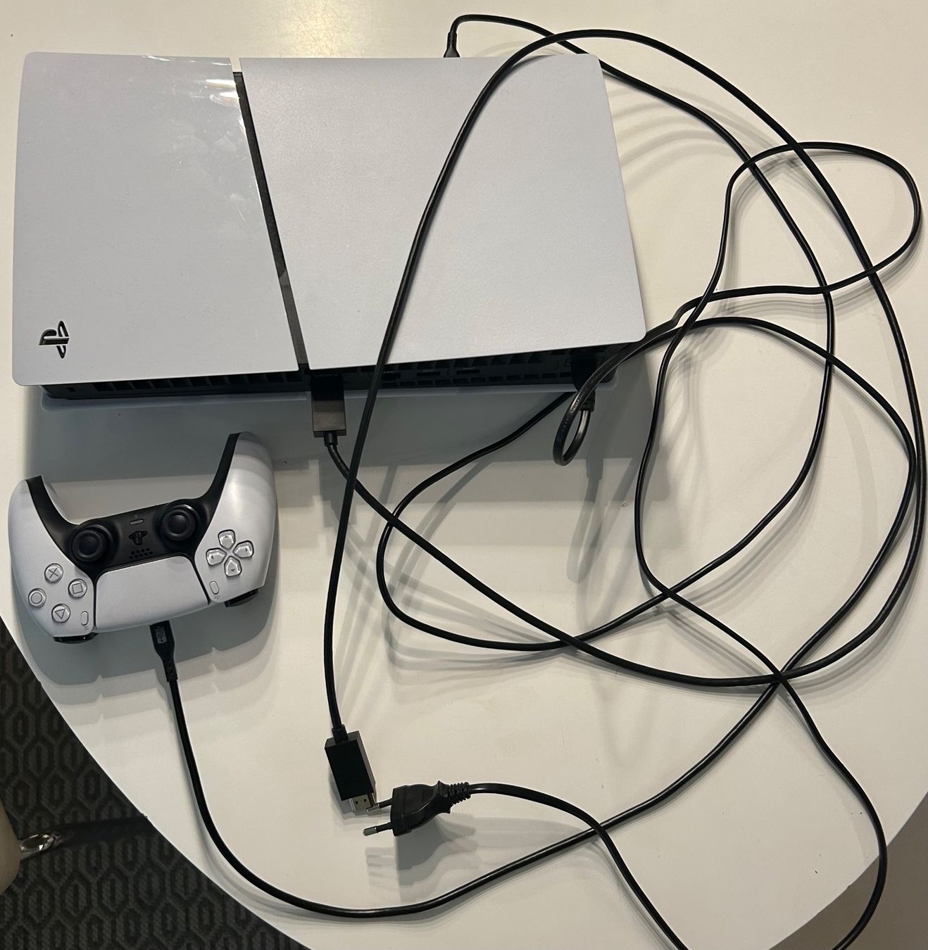 Sony Console: Sony Playstation 5 mit Slim Disc (CD) – Usato da Zürich venduto da cla_nxc9