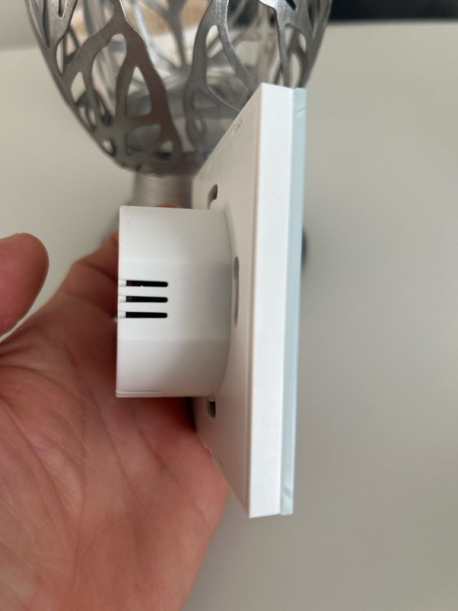 Interrupteurs: LoraTap SC400W-EU Rollladen Schalter neu – D'occasion à Opfikon par osm_bns2 2