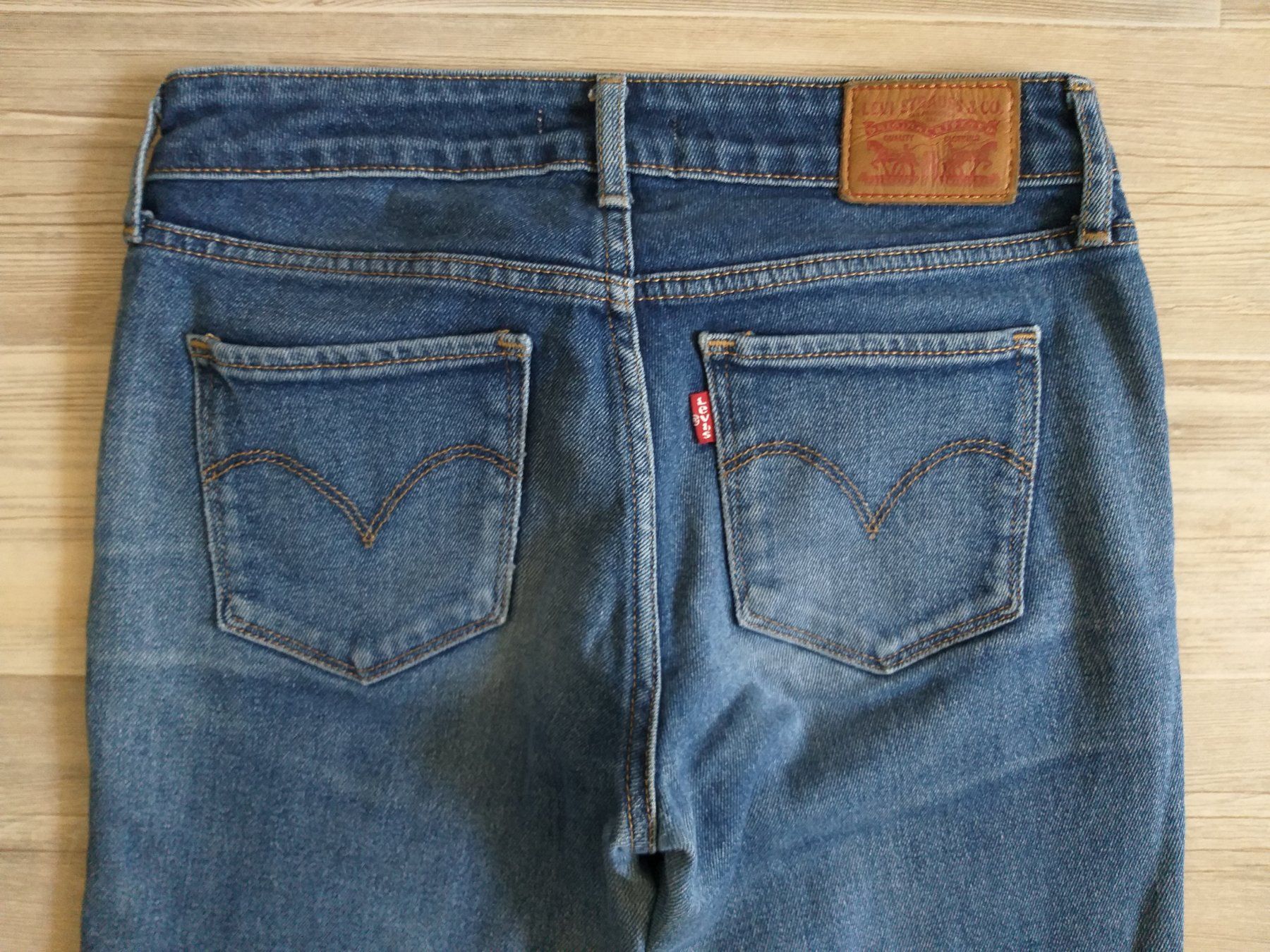 Levi's Jeans: LEVIS 712 Jeans SLIM taille / Grosse 24 – Usato da Cossonay-ville venduto da Super-Price-Quality 6