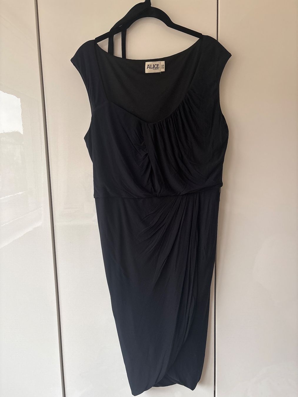Vestiti: Schwarzes Kleid mit Bindegürtel – Usato da Zürich venduto da stefwax12 2