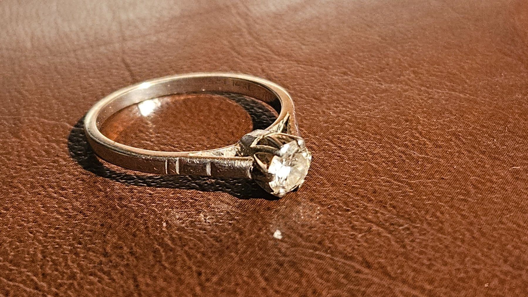 Anelli: Solitairering 585er mit 0,28ct Brillanten – Usato da Belp venduto da Ginus85 1