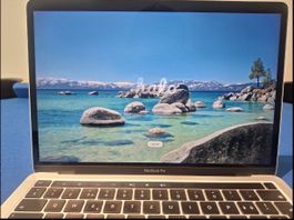 MacBook Pro 13 Zoll 2020 Intel 16GB 500GB SSD - Top Zustand