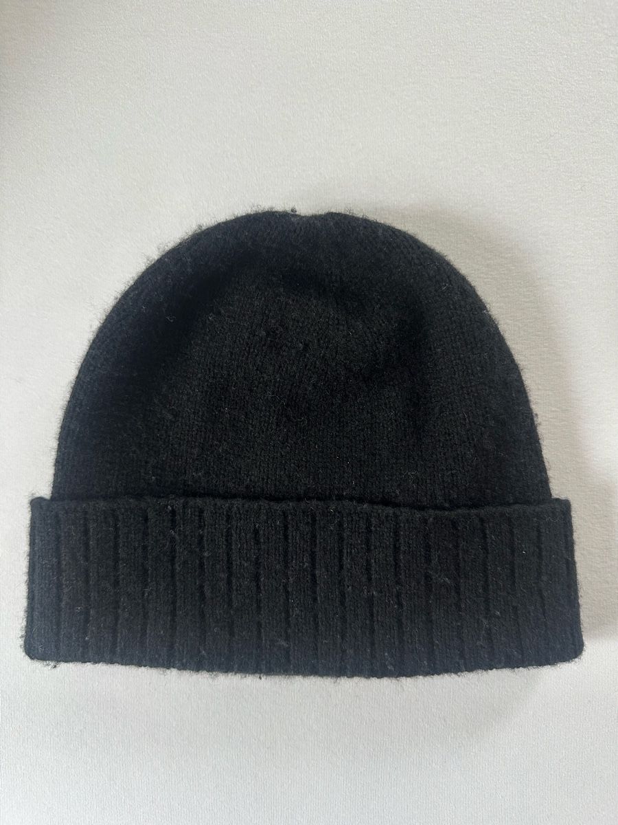 Copricapi, berretti & cappellini: Black hat Uniqlo 100% cashmere – Usato da Uster venduto da Monika_OB