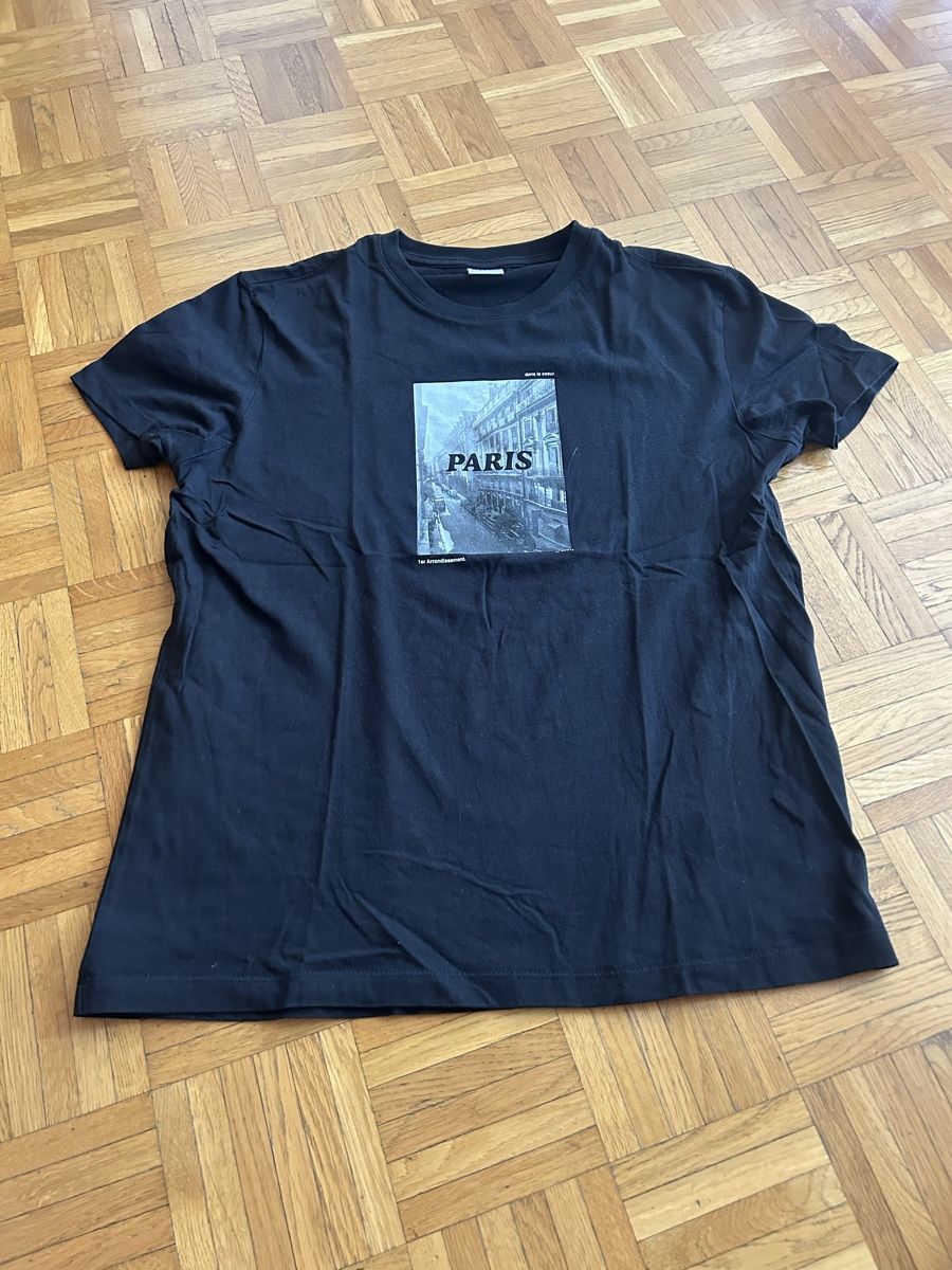 Bershka T-Shirts: T-shirt Paris Bershka  – Gebraucht aus Grand-Lancy von eli_x5k9