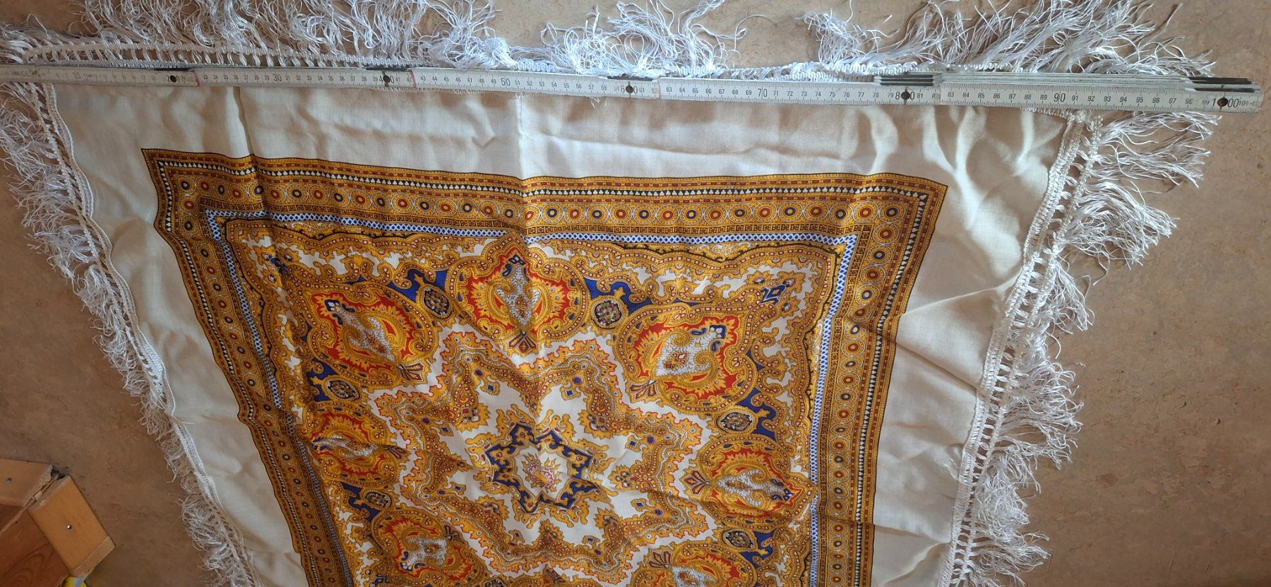 Foulard & Sciarpe: Schönes Foulard mit Fransen – Usato da Brienz BE venduto da mondchatz1 6
