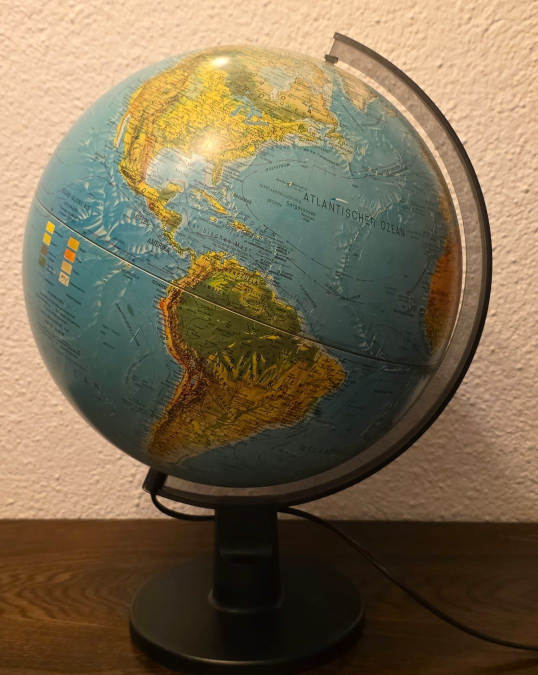 Sonstige Dekorationen & Accessoires: Leuchtglobus, Vintage, Ausgabe 1990 – Gebraucht aus Rheinsulz von Dred 2
