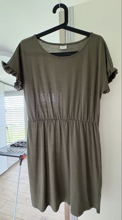 Sommerliches Kleid mit Rüschenärmeln, Grösse M