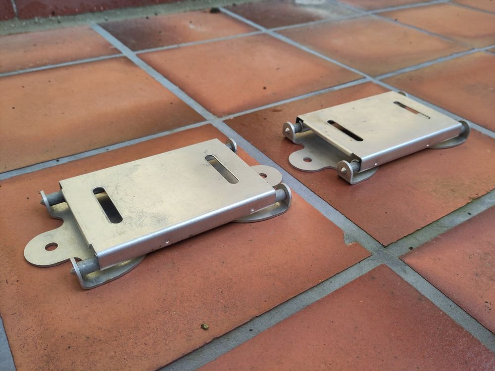 Accessori per altri veicoli: Nummernschild Halter / Wechselschild Halter – Usato da Muttenz venduto da Laeckerlihamschter 2