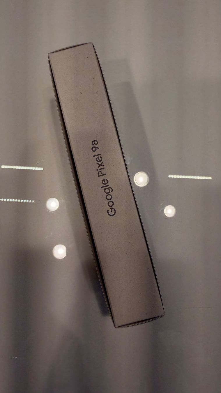Google Portables: Google Pixel 9a – Neuf avec emballage d'origine à Oberglatt ZH par til_yr7d 2
