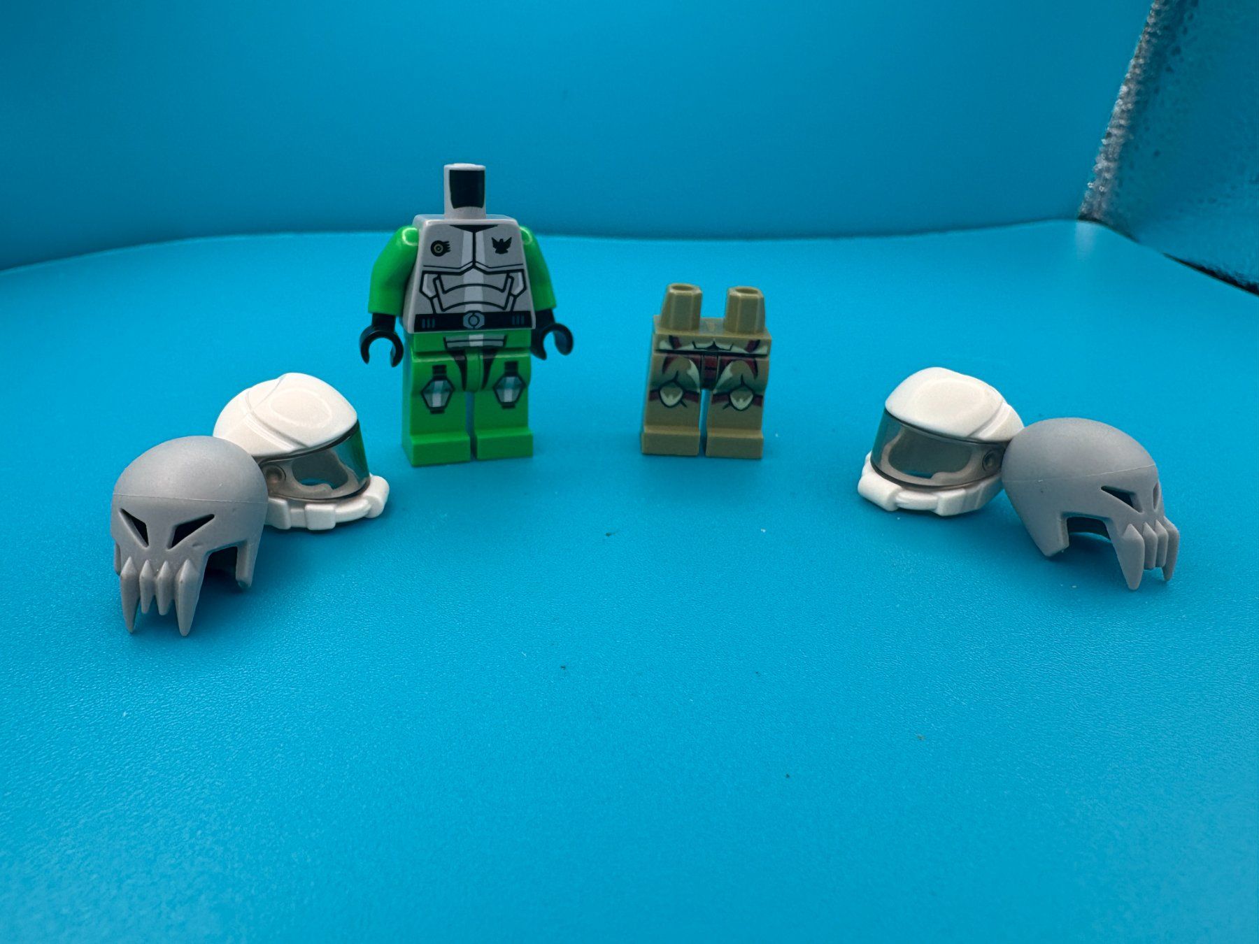 Lego Kit di costruzioni: Lego Space Figurenteile – Usato da Elgg venduto da Jo_Naj