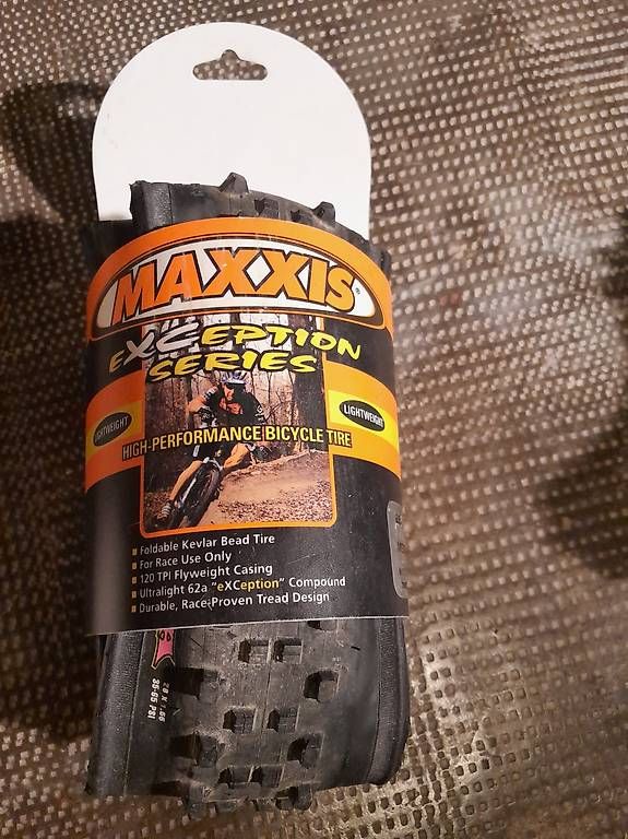 Maxxis Pezzi di ricambio: Maxxis Medusa exception 26x1.55 – Nuovo (secondo la descrizione) da Uster venduto da Richard99