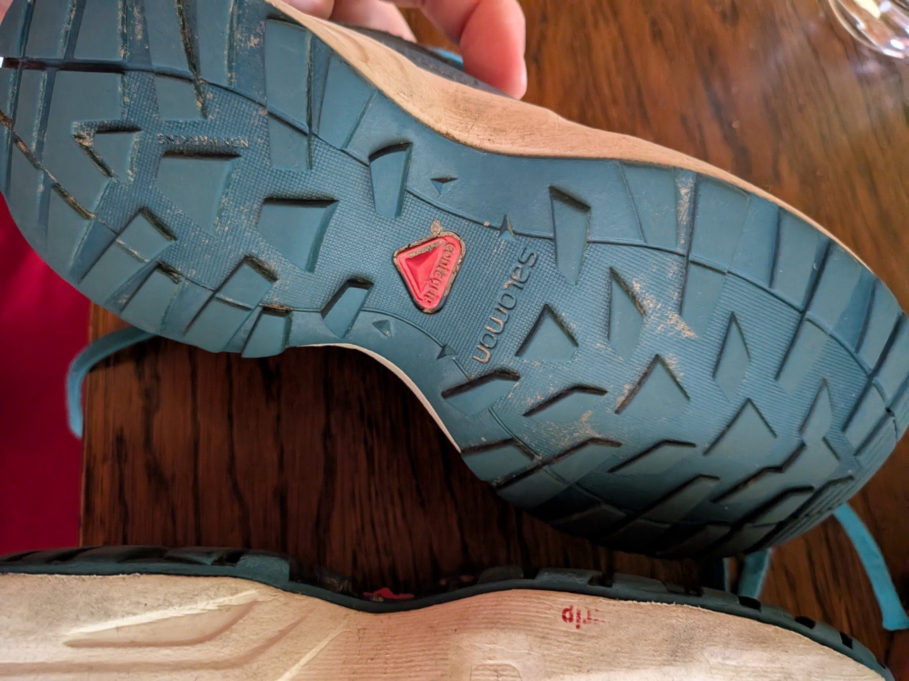 Scarpe per ragazzi: Salomon Kinder schuhe Gr. 31 – Usato da Einsiedeln venduto da Nadin27