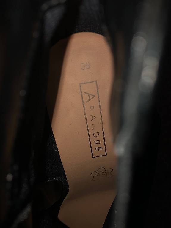 Chaussures femmes: Bottines bi matière – D'occasion à Riex par sie_ngx9 2