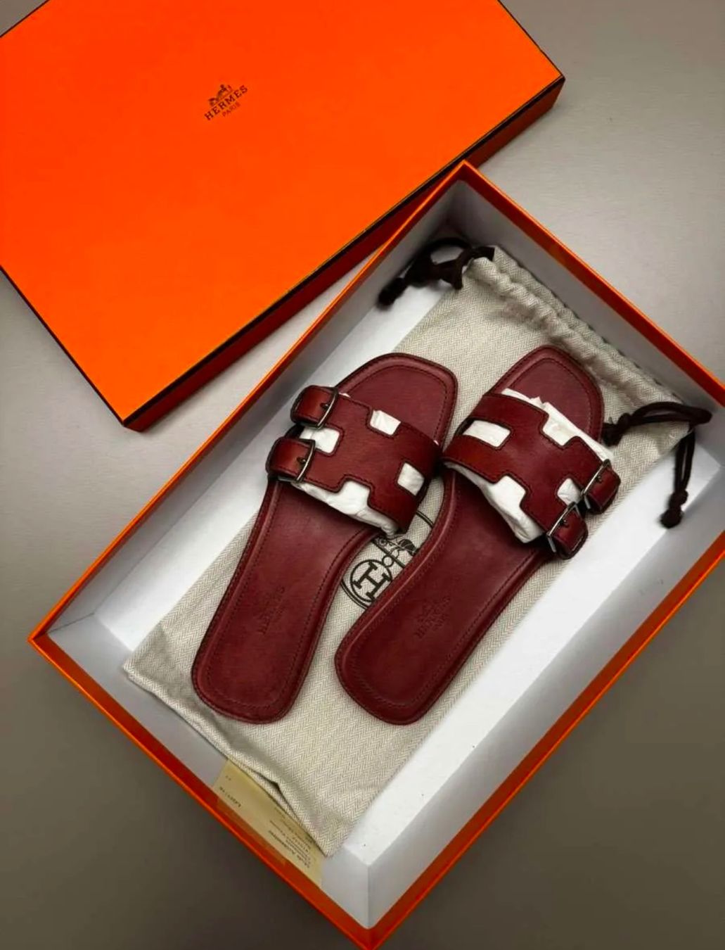 Hermès Damenschuhe: Hermès Remake Sandalen, Gr. 37, bordeaux – Neu (gemäss Beschreibung) aus Triesen von atos87