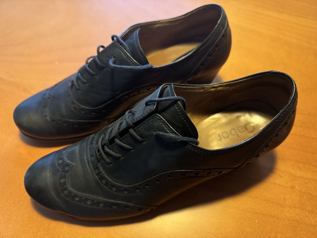 Scarpe da donna: Gabor Schnürschuhe Grösse 40  Leder – Usato da Hitzkirch venduto da riririri 2