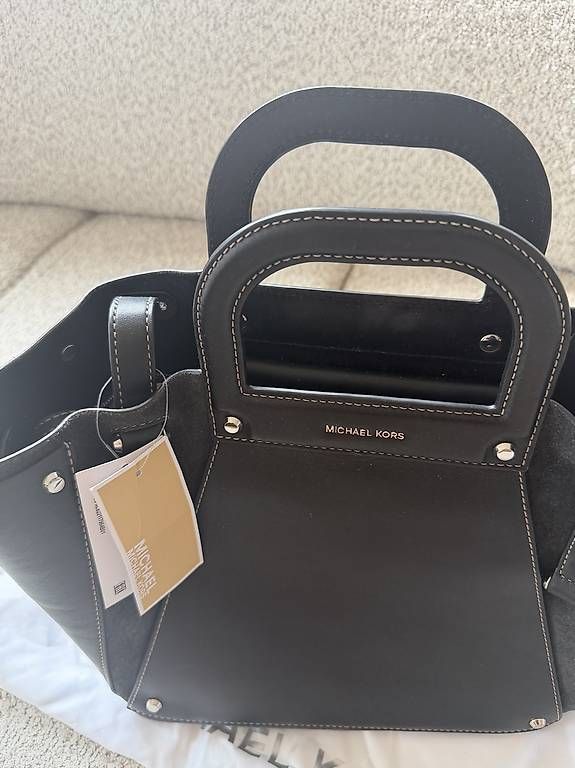 Michael Kors Borse da donna: Michael Kors Tasche Clara – Usato da Dietikon venduto da Prelovedpearls 1