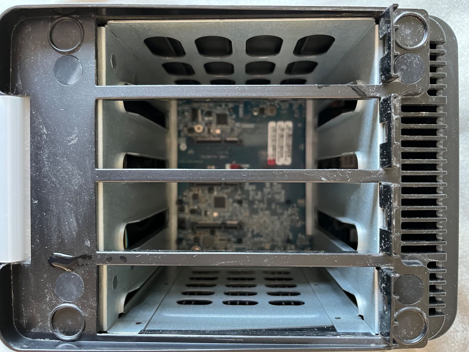 Qnap Server: QNAP TS-453mini NAS, 8GB – Usato da Lupsingen venduto da deepwaterc 4