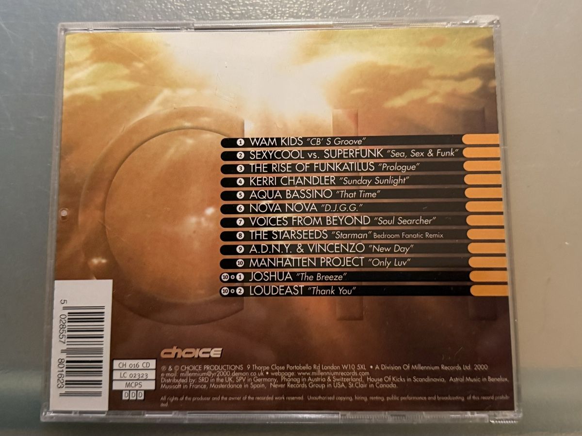 CD: Chill House Vol.3 - 12 Summer Essentials (CD) – Usato da Oberried Brienz venduto da Chyara 1