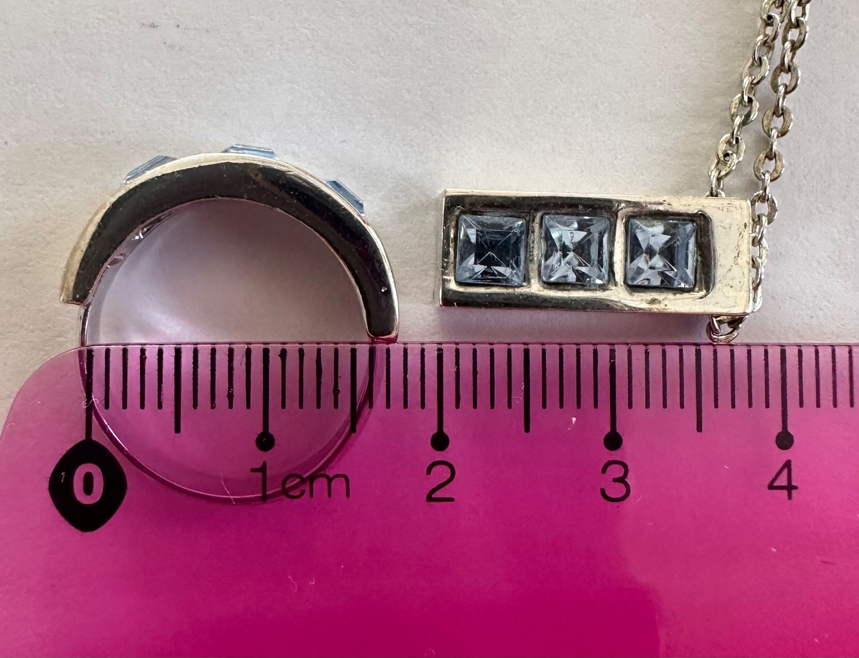 Sonstiger Schmuck: Ring + Halskette mit Schmuckanhänger mit hellblauen Steinen – Gebraucht aus Emmenbrücke von little.treasures 5