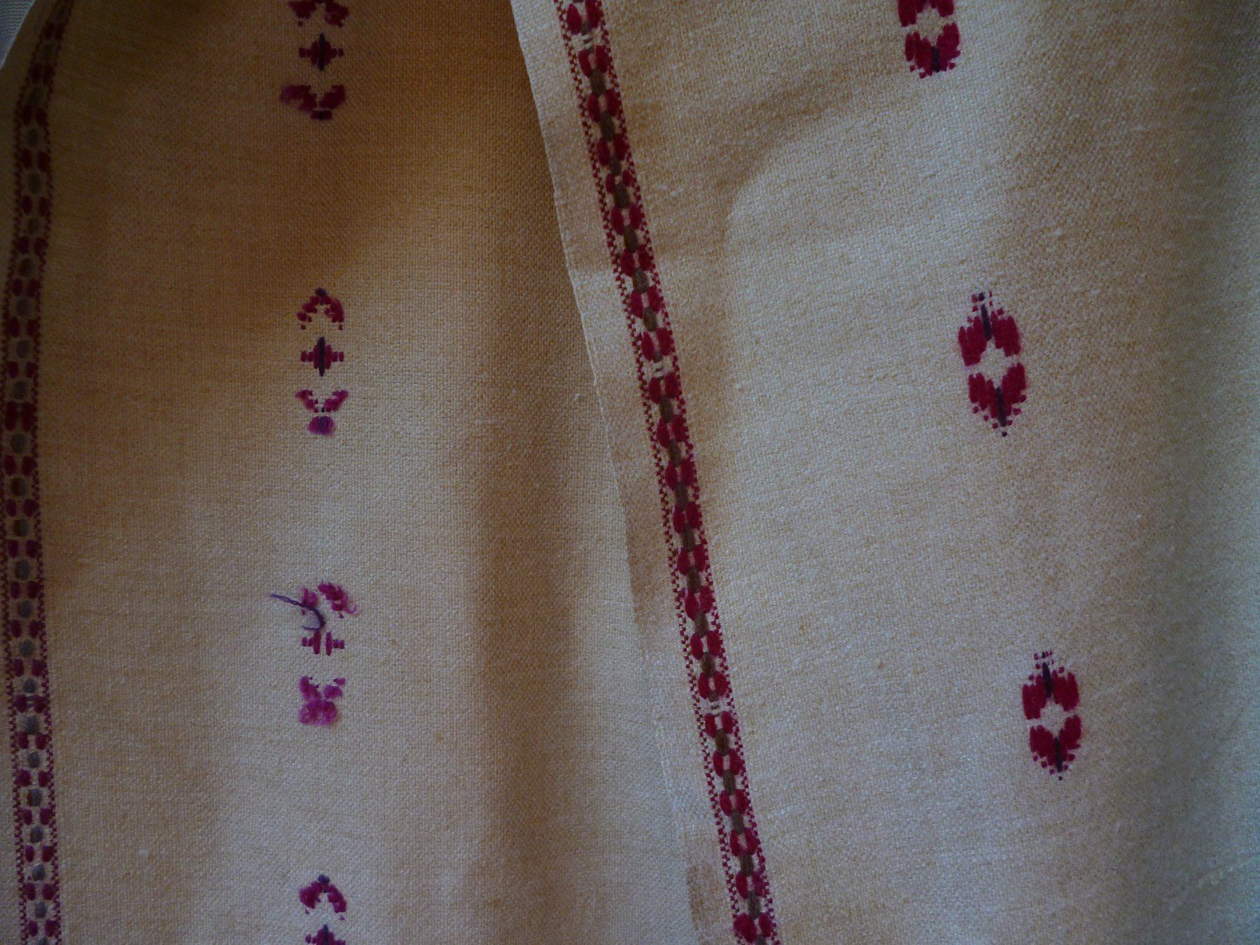 Foulard & Sciarpe: Belle écharpe, ancienne en laine  Inde – Usato da Montreux venduto da dodeskaden