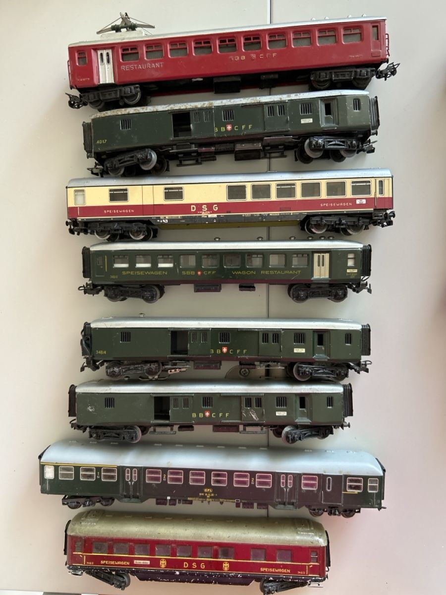 Märklin Modellini di ferrovie: Marklin wagons voyageurs HO – Usato da Veytaux venduto da ccristina 1