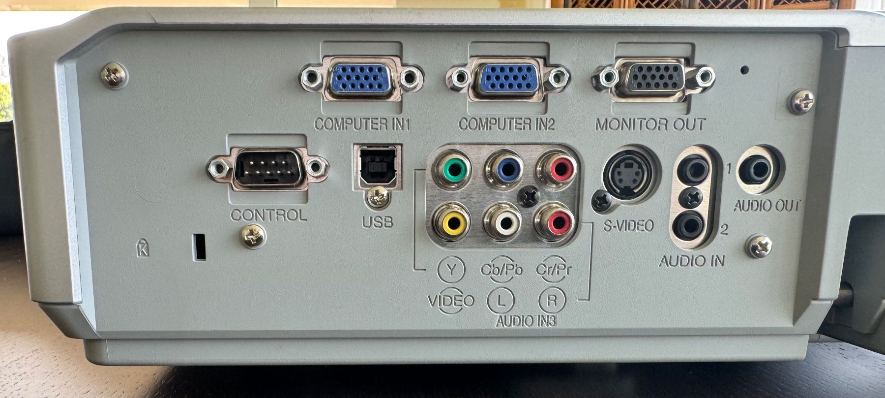Hitachi Videoprojektoren: Hitachi Projektor CP-X401 – Gebraucht aus Unterägeri von Abac13 2