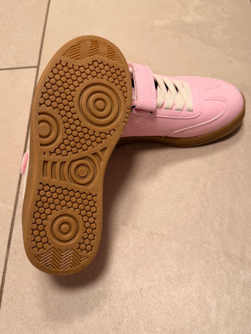 Scarpe per ragazze: Mädchen Schuhe, Sneaker, pink, 30 – Nuovo e nell'imballaggio originale da Wilen b. Wil venduto da carpediem25 2