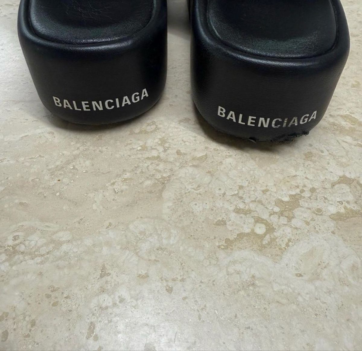Balenciaga Scarpe da donna: Balenciaga Sandalen – Usato da Baar venduto da alm_9zdm 1
