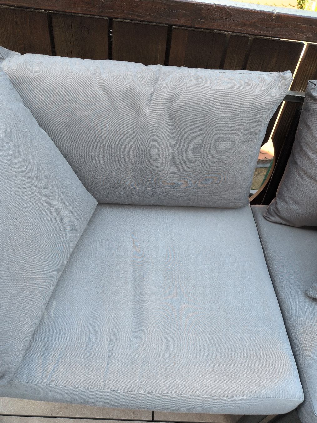 Micasa Sofas: Gartensofa Set mit 2 Tischen und Kissen – Gebraucht aus Bilten von Varix 1