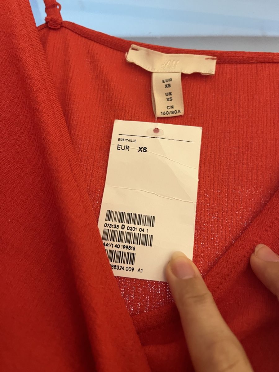 H&M Kleider: Neue rote Kleid XS – Neu und originalverpackt aus Turgi von SvetlaM 1